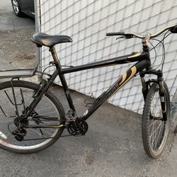 specialized rock jumper mountain bike