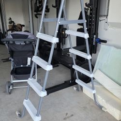 Pool Ladder