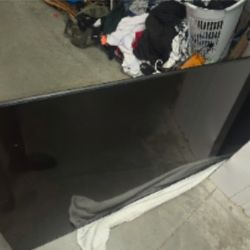 Samsung 75" TV