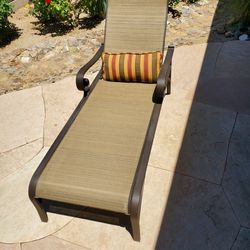 Outdoor Patio Chaise Lounge W/pillow, 61"×28", Adjustable Back