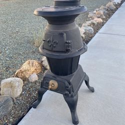 Vintage Cast Iron Pot Belly Stove