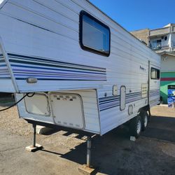 Wanderer Lite 5th Wheel 