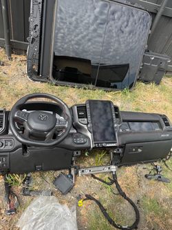 RAM RHO ENTERTAINMENT FRONT DASH