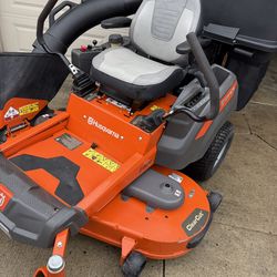 Husqavarna 54” Zero Turn Fabricated Deck With New Bagger