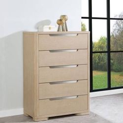 *SALE* Beautiful 5 Drawer Bedroom Chest Light Elm Finish! 