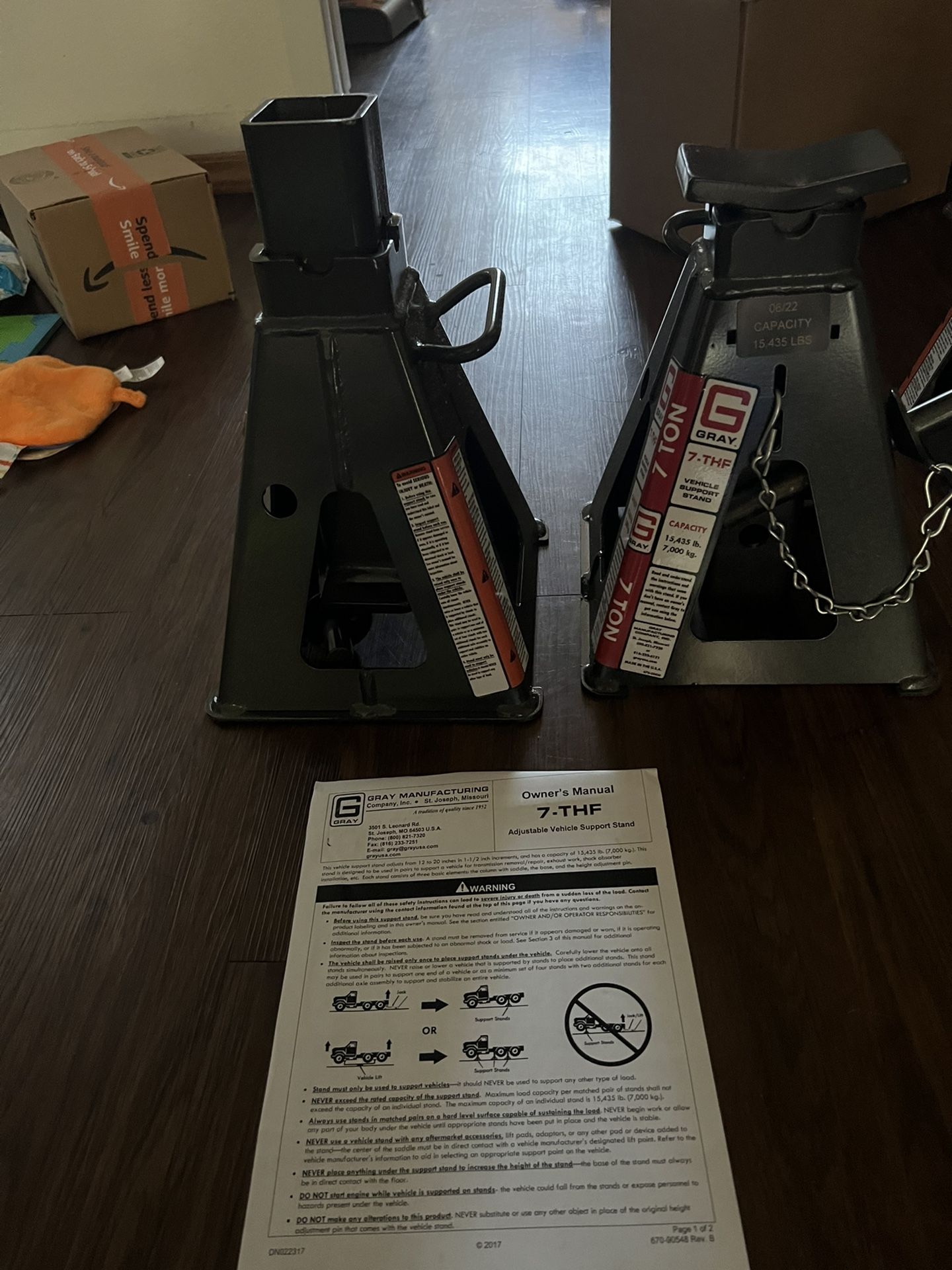 7-THF Gray Jack Stands