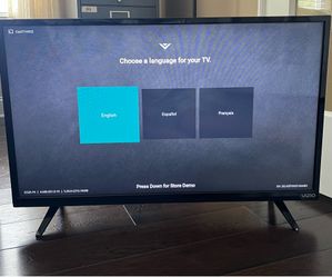 VIZIO 32” Smart TV (D32h-F4) LCD 720p ATSC HDMI USB