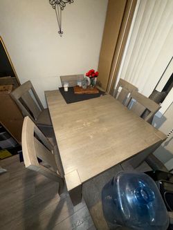 Kitchen table
