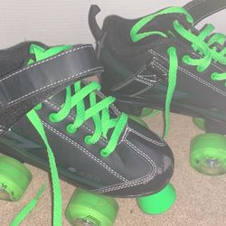 Lazer rolly derby skates