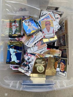 Lot of vintage sport cards