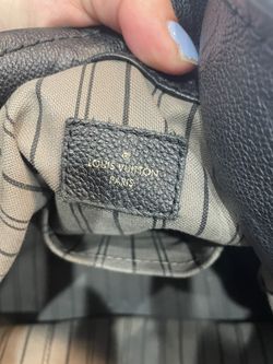 Louis Vuitton Artsy Mm Black Leather for Sale in Naperville, IL