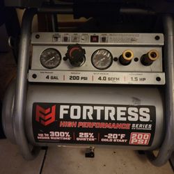 Fortress 4 Gal Jobsite Air Compressor 200