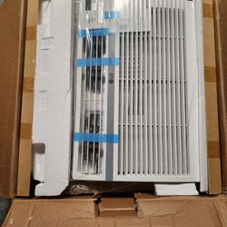 LG
12,000 BTU 115V Window Air Conditioner LW1216ER Cools 550 Sq. Ft. with Remote