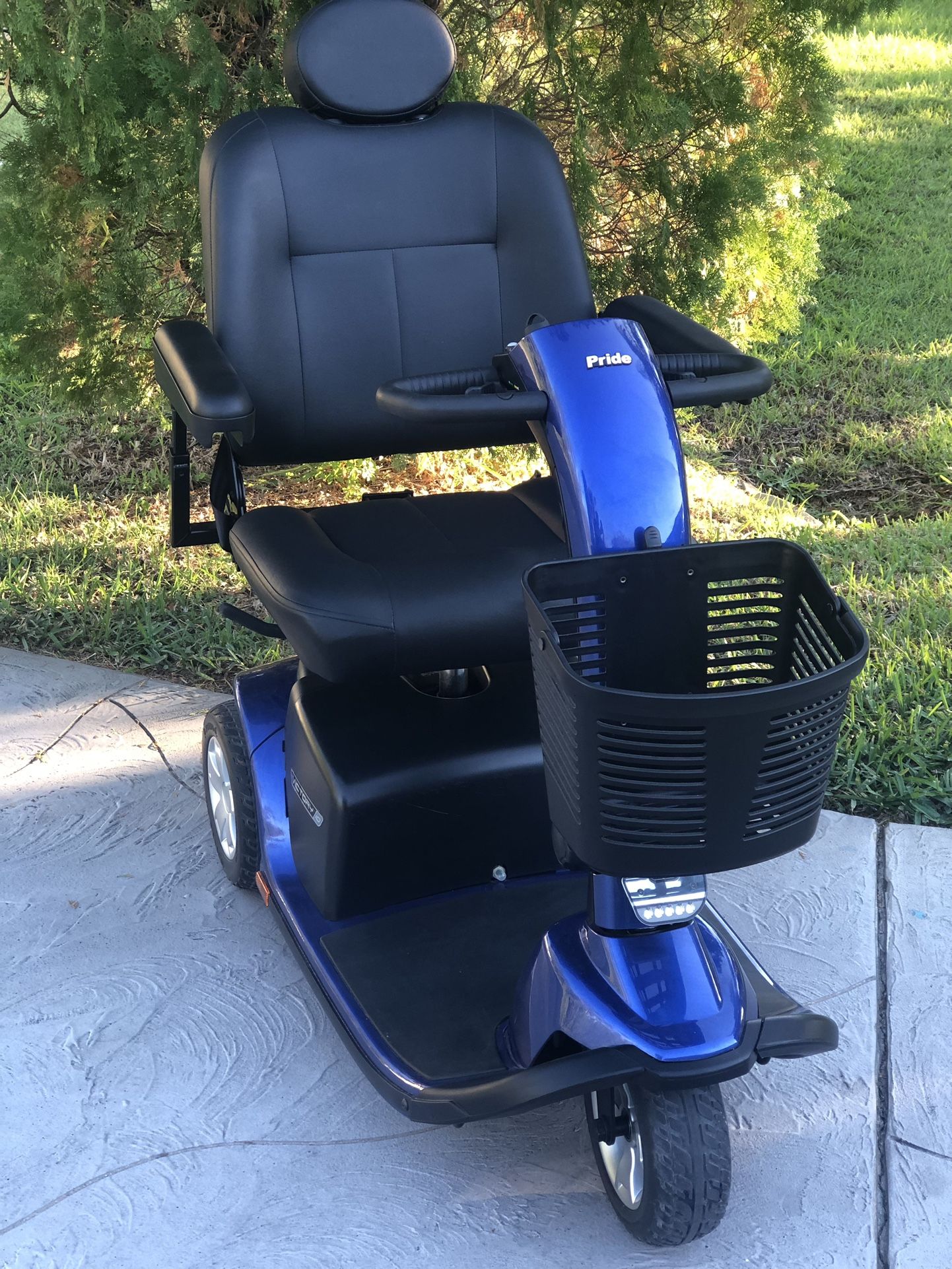 Victory 10 3 Wheel Full Size Scooter