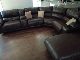 Large sectional. Manual recliner