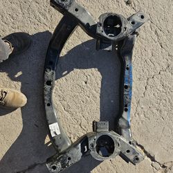 Dodge Challenger Chrysler 300 crossmember Oem