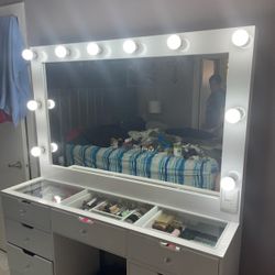 BRAND NEW MAKE UP VANITY 