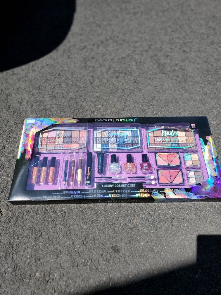 Cosmetic Set