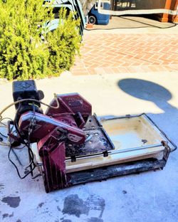 Saw machine