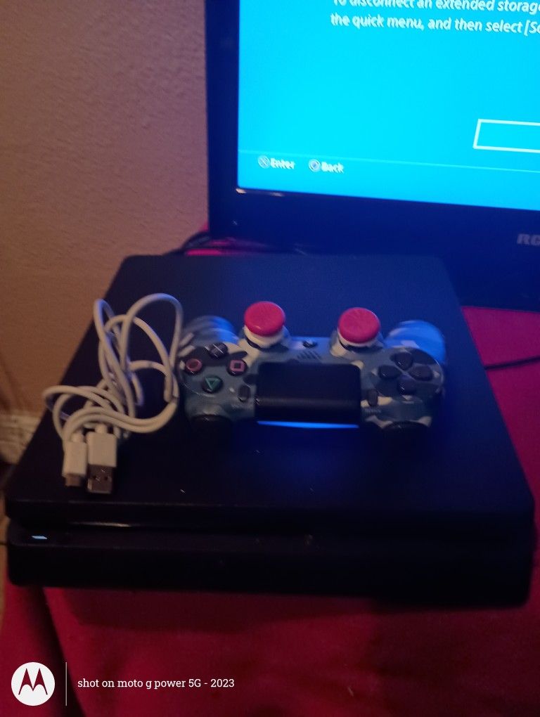PS4 PlayStation 4