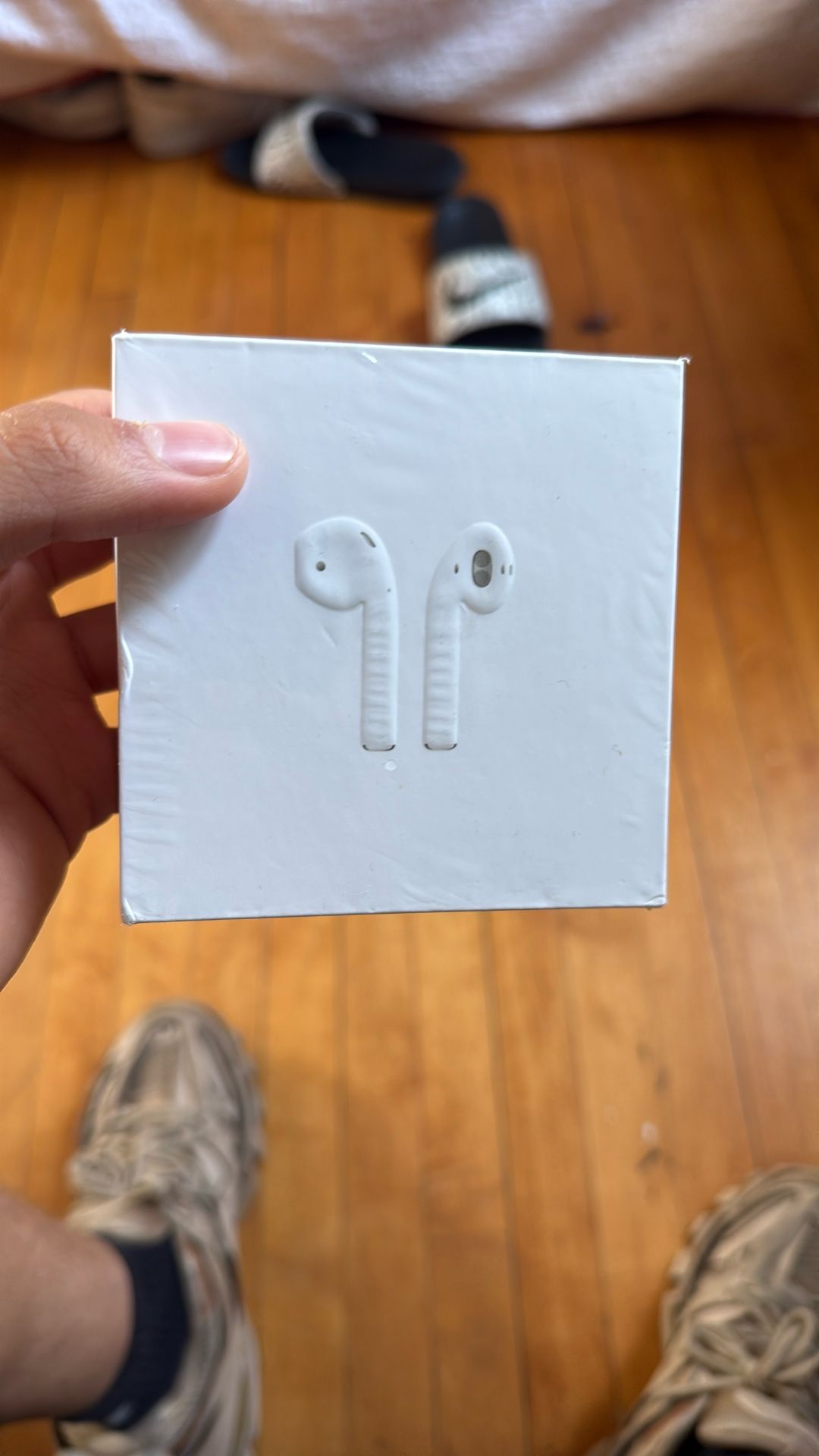 AirPods