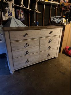 6 drawer Ashley dresser !