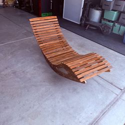 Outdoor lounge chair