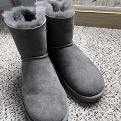 Like New Uggs