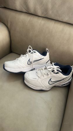 Nike Air Monarch IV Men's Workout Shoes (Size 8)