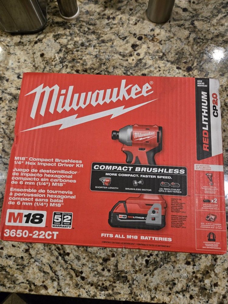 Milwaukee M18 Volt Brushless Cordless 1/4" Hex Impact Driver W 2 Batteries And Charger Kit