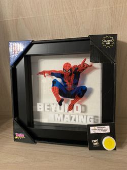 Light-Up Spider-Man Wall Decor