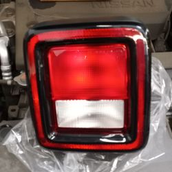2018/20 Jeep Wrangler Right Side Brake Lamp