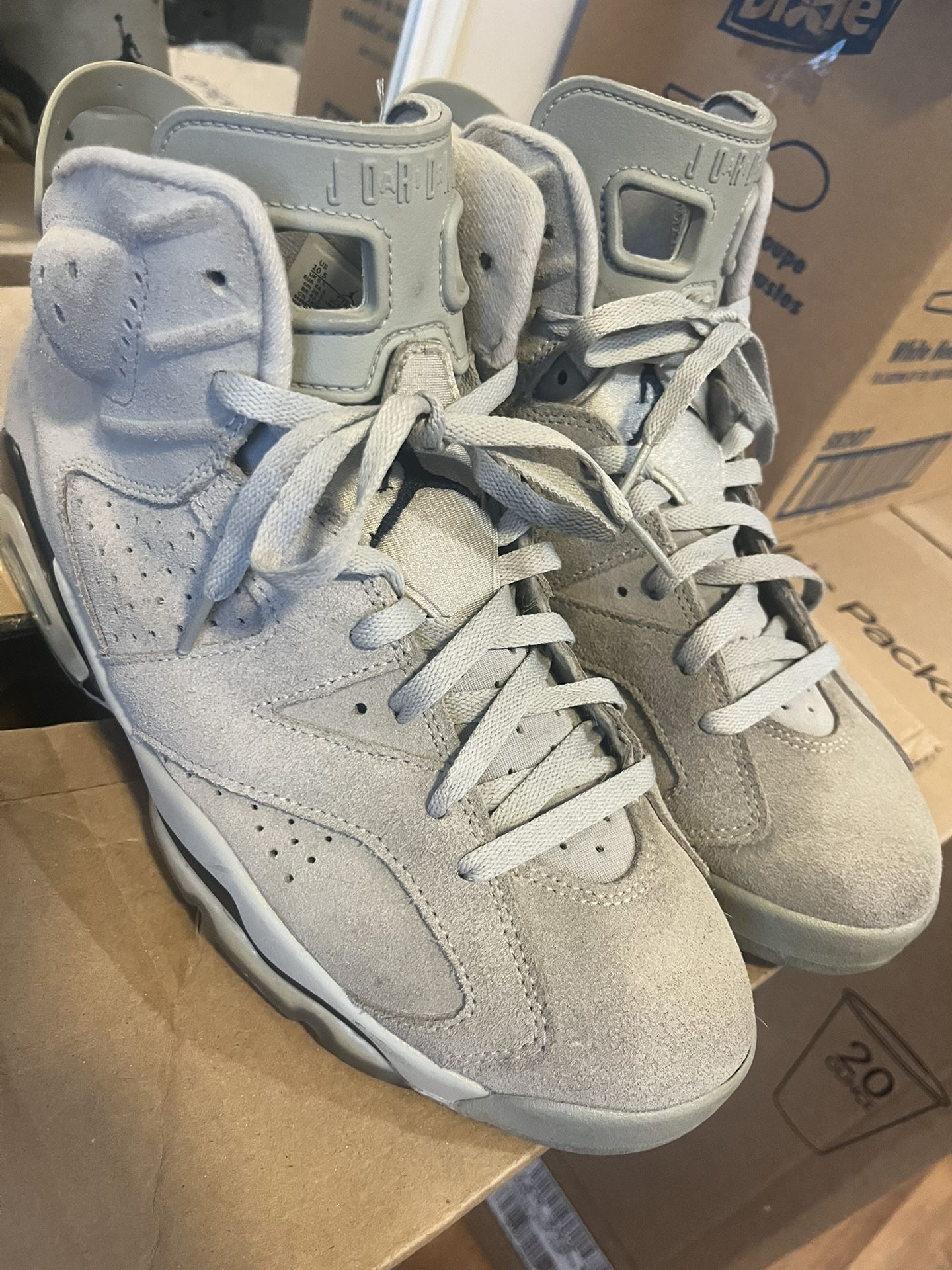Air jordan 6’s Grey Suede & Navy Sz 10.5