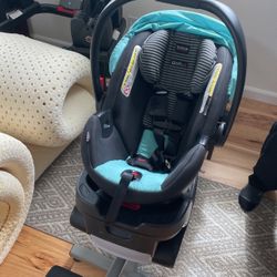 Britax B-safe 35 Elite Carrier And Stroller 