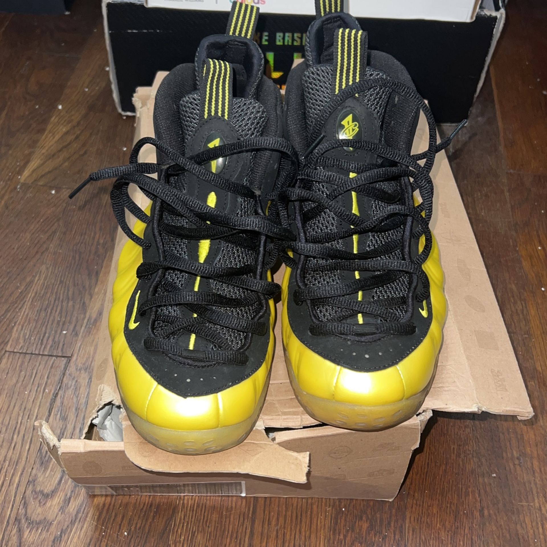 Nike Air Foamposite Electrolime Size 10