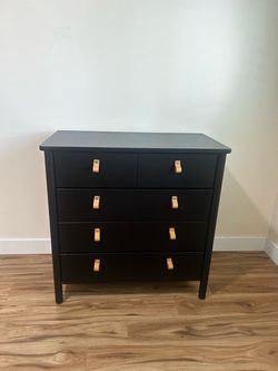 8 Drawer Dresser with Leather Pulls