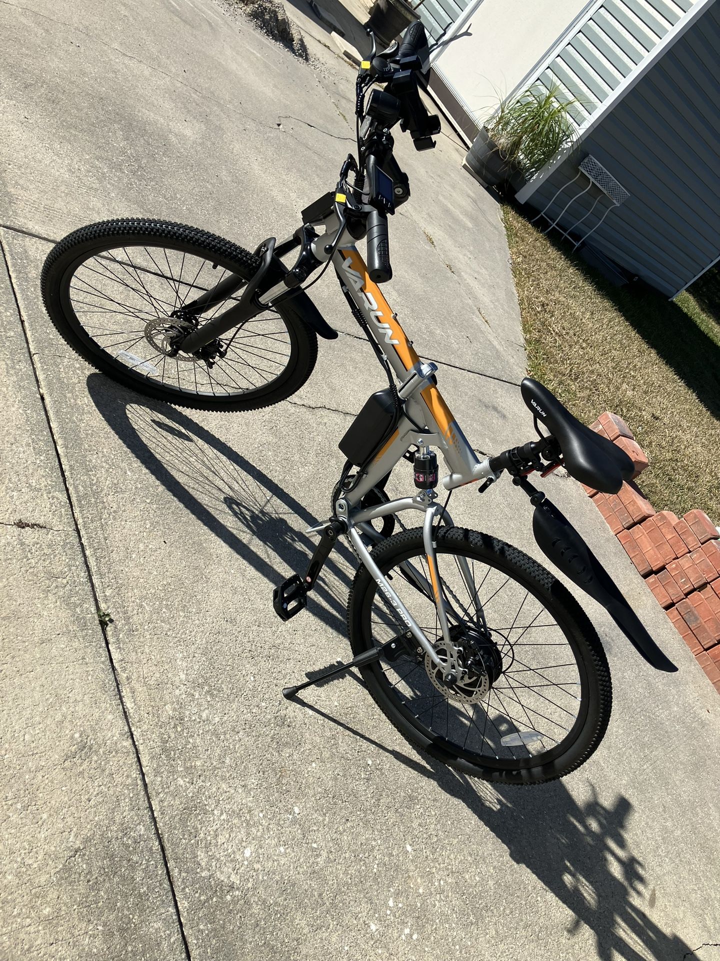 Brand New 50+ Mile Long Range E-Bike FULLY ASSEMBLED 12 Month Warranty