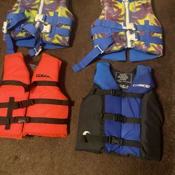 Kids life vest 50-90 lbs