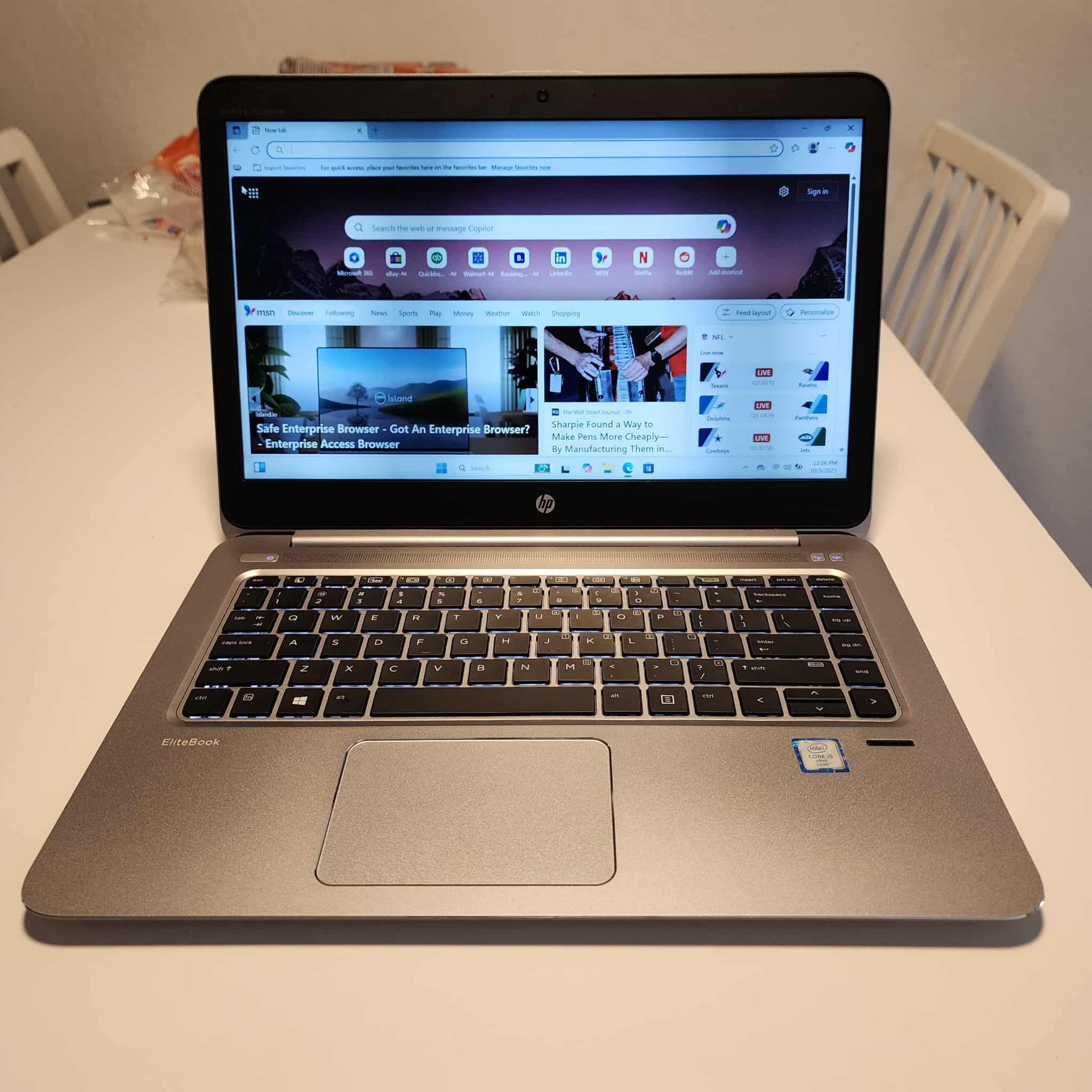 HP Laptop Folio 1040 G3 14-inch Intel Core i5-6300U 2.4GHz 8GB RAM 120GB SSD Windows 11 Pro 64bit/ Microsoft office installed/nothing wrong/NO TRADE