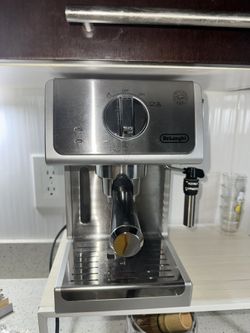 De’ Longhi Espresso Machine