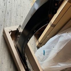 2016, 2017, 2018, 2019, 2020, 2021, 2022 Lexus RX350, RX350L, RX450h, RX450hL Part- Right Passenger Fender. OEM 