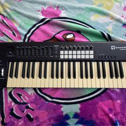 Novation LaunchKey 49 