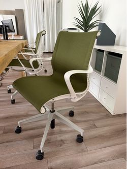 Modern ergonomic office chairs