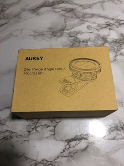 Aukey 2-in-1 Wide Angle Lens/Macro Lens
