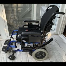 Invacare Tilt In Place Wheelchair 