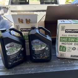 Synthetic Oil 5w-20 Kirkland 2-5 Qt Jugs