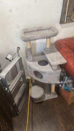 Cat tree brand new