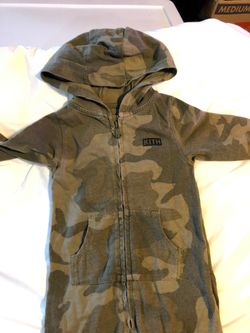 Authentic Kith baby camouflage zipped up onesie size 6m