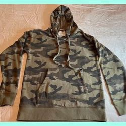 American Eagle Outfitters Camouflage XS Long Sleeve Hooded Pullover Sweatshirt