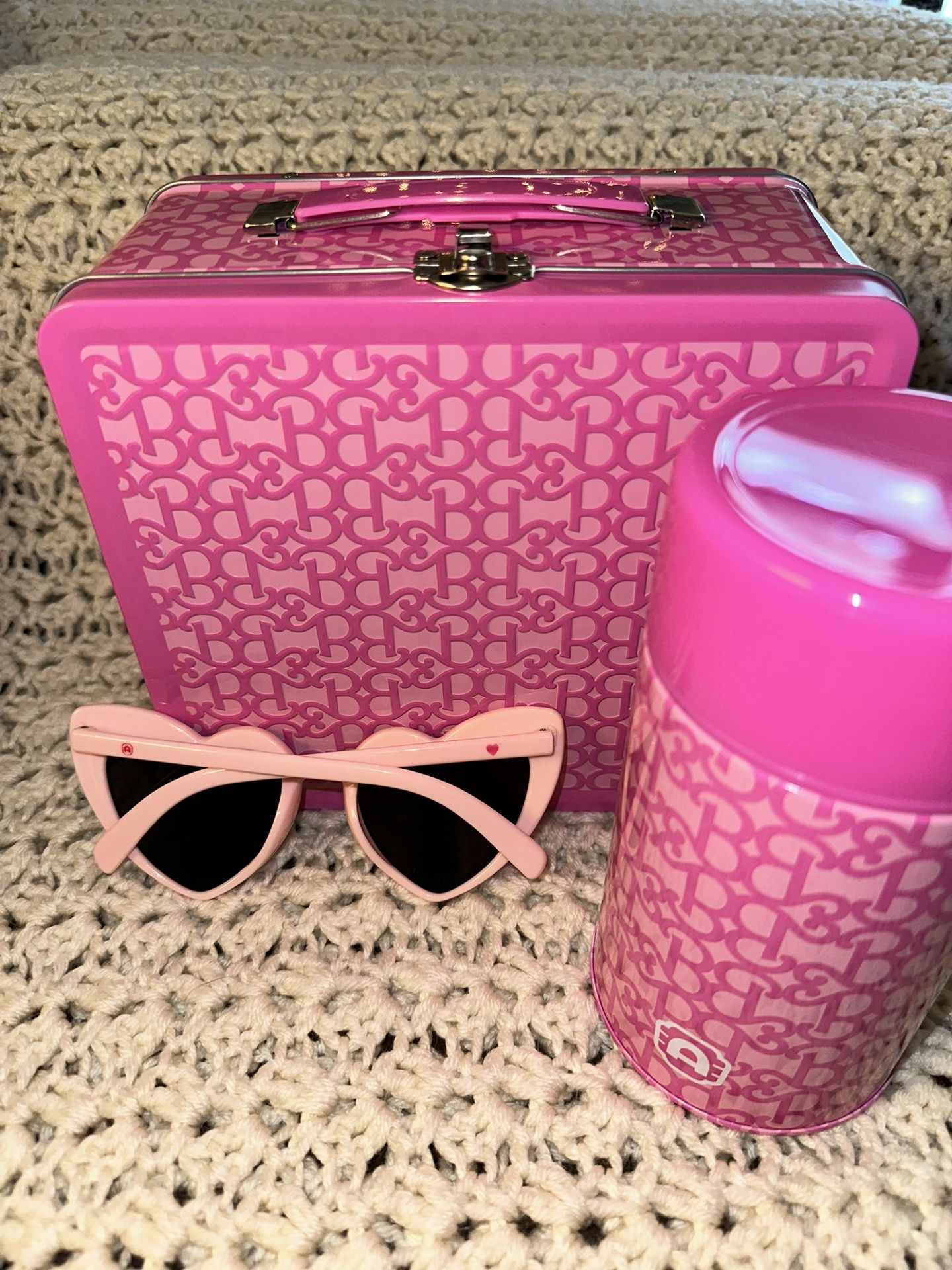 Barbie Movie Alamo Drafthouse Exclusive Lunchbox/Thermos Set And Sunglasses 